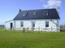 Click for gallery - Holiday cottage in Tiree